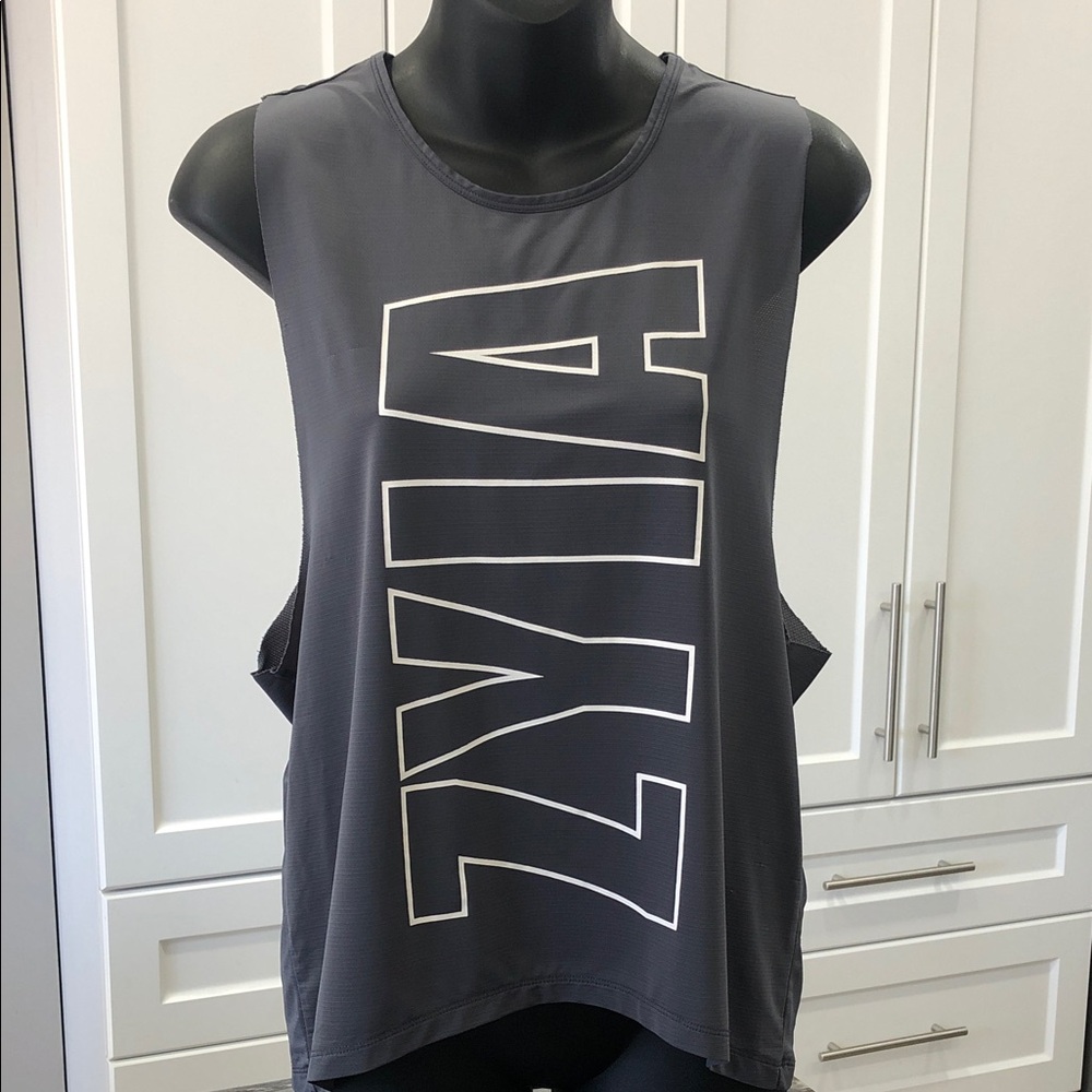 ZYIA Active Grey Muscle Tank – Women’s Size M